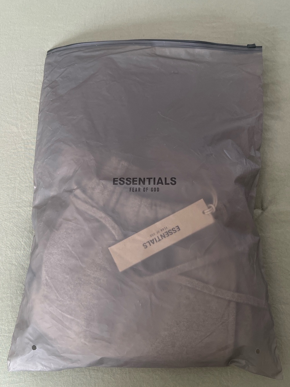 Fear of God Essentials shorts (Medium)